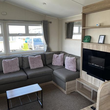 Hotel Moonstone Lymington Leysdown-on-Sea Exterior foto